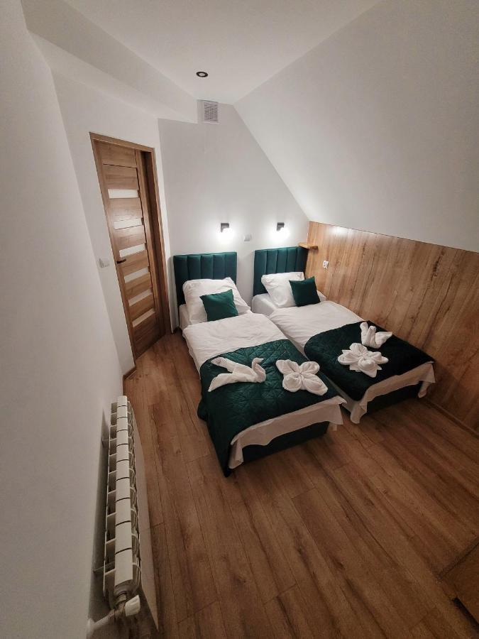 Urocza Kryjowka Ze Spa Lesko Extérieur photo
