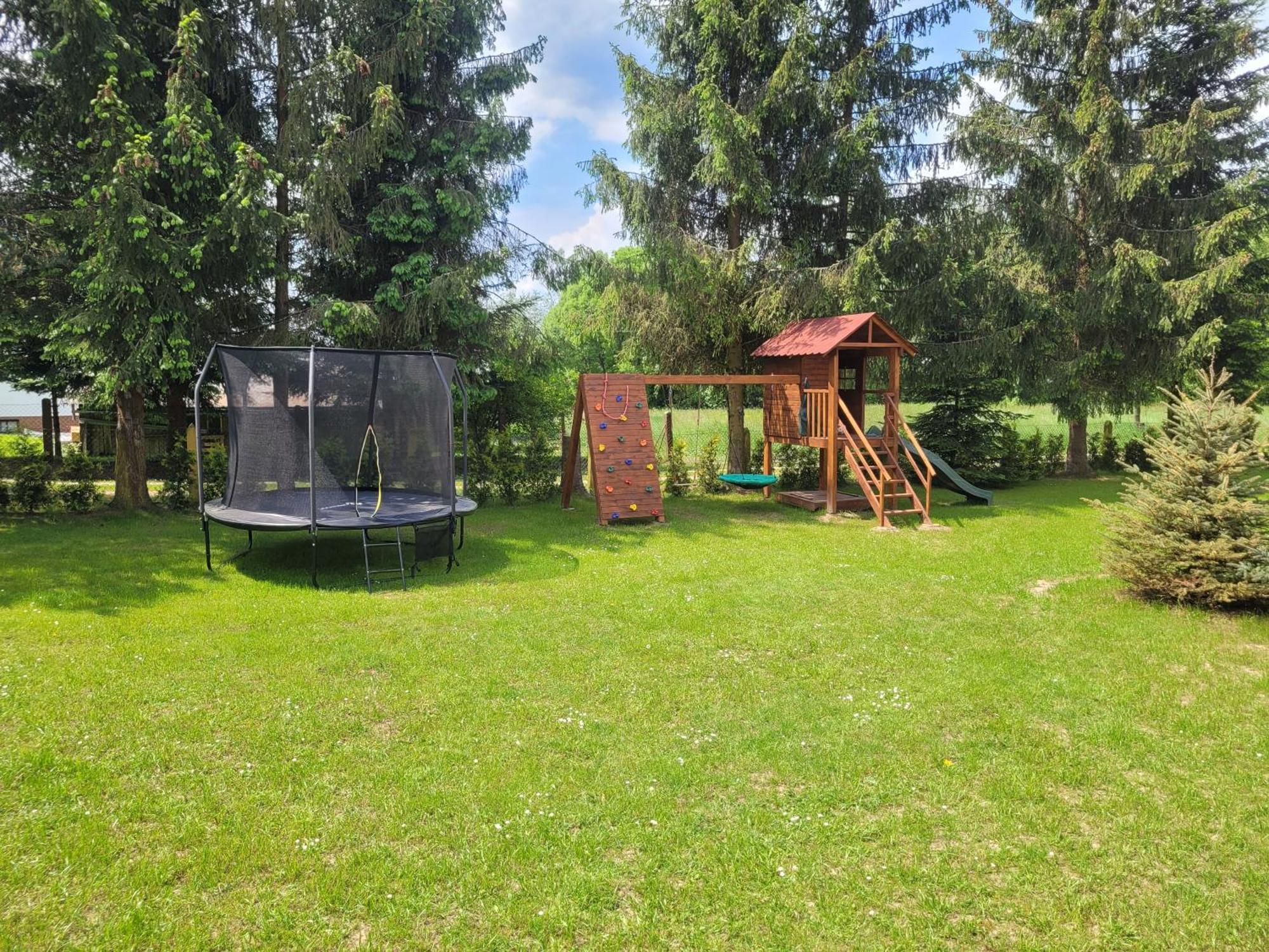 Urocza Kryjowka Ze Spa Lesko Extérieur photo